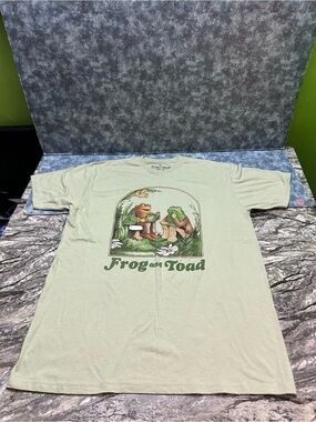 Frog and Toad Graphic Tee - Light Sage Green XL